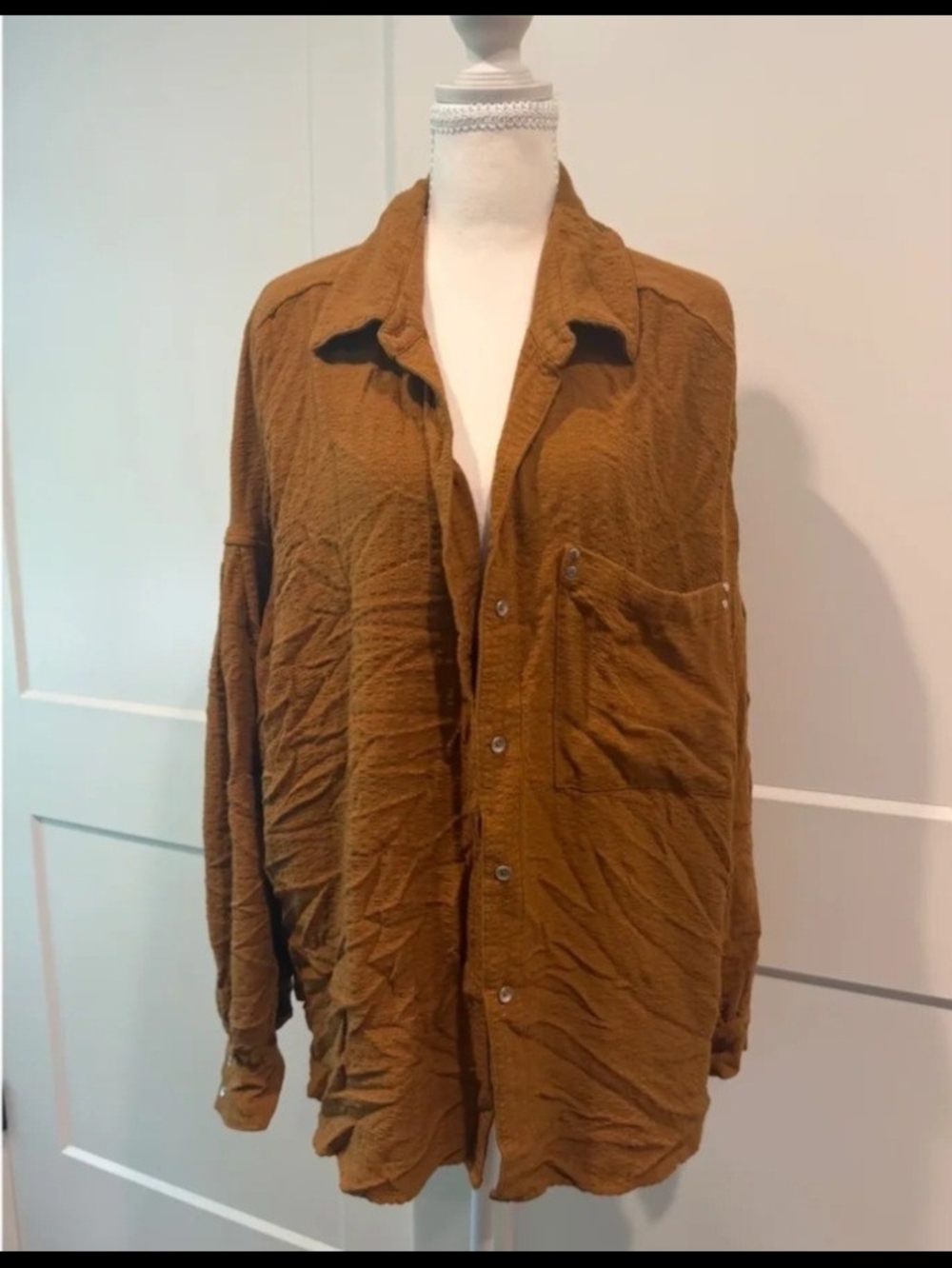 BKE Men's Lightweight Button-Up Jacket in Brown
